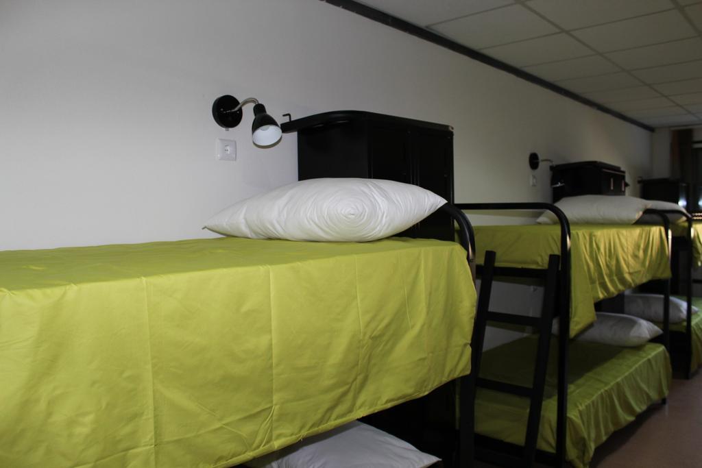 Hostel Casa Lucas Charneca de Caparica Quarto foto