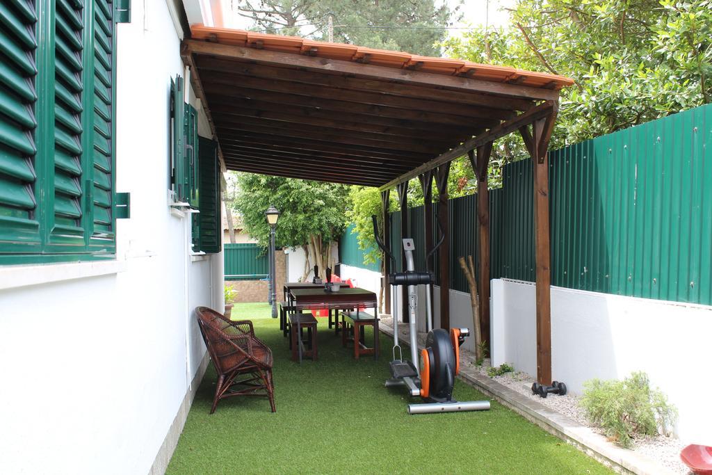 Hostel Casa Lucas Charneca de Caparica Exterior foto